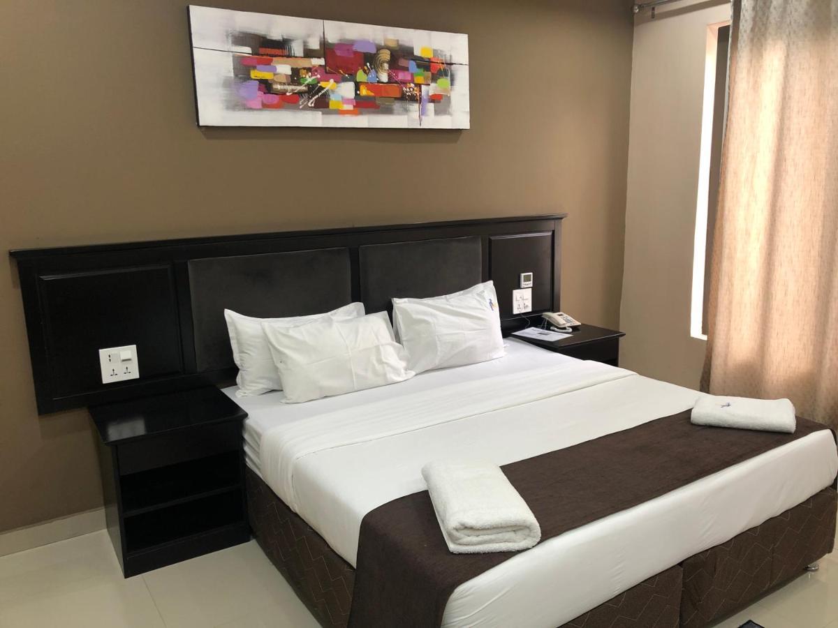 Palm Kalash Hotel Lusaka Eksteriør billede